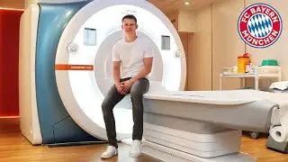 Behind the scenes of Alexander Nübels medical at FC Bayern