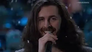 Hozier, Bear McCreary, and The Game Awards Orchestra Perform Blood Upon the Snow from God of War