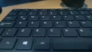 Video demo de Designer Compact Keyboard de Microsoft