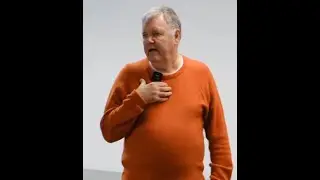 Football commentator Clive Tyldesley hilariously pranks students with lesson about interviews