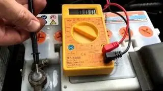 PKW Batterie Test mit Multimeter Startbatterie Autobatterie prüfen Volvo V70 Anleitung