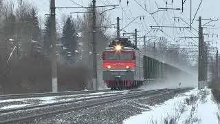 Электровоз ВЛ10у-657 с грузовым