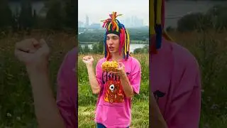 Китайка кушает Чак Чак Чак😂😆