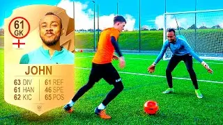 How Good is a PRO GOALKEEPER? (Football Skills & Goals)