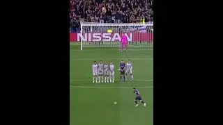 Lionel Messi satisfying free kicks #shorts