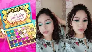 hermoso maquillaje con la paleta de jazmín